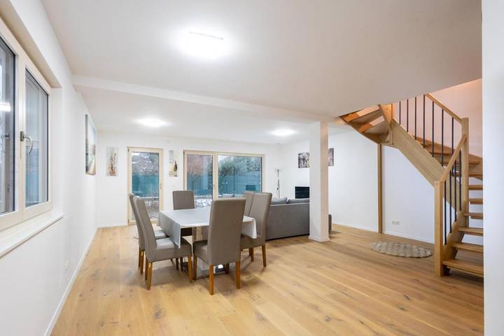 Villa für 7 Personen, mit Garten in Wien