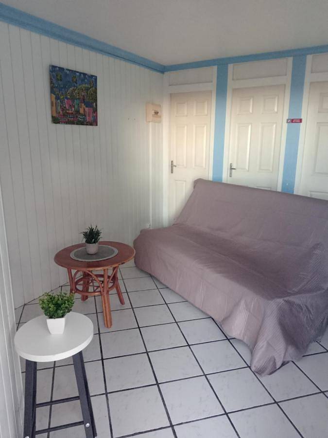 Hôtel pour 5 personnes, avec vue et terrasse à Gourbeyre - 4