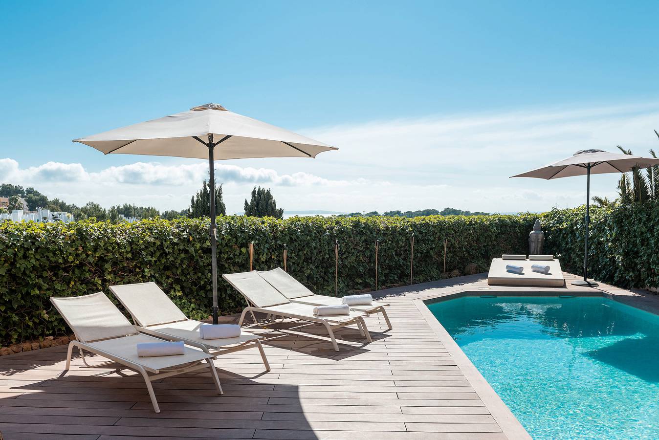 Villa 'Luxury  with Pool and Seaview' with Sea View, Wi-Fi and Air Conditioning in Cap Martinet, Santa Eulària des Riu