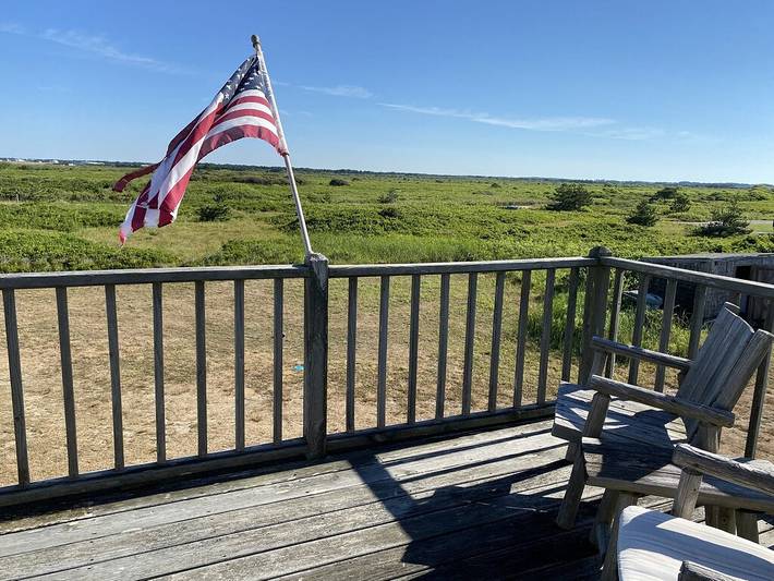 Vacation house for 12 people, with yard in Nantucket Island