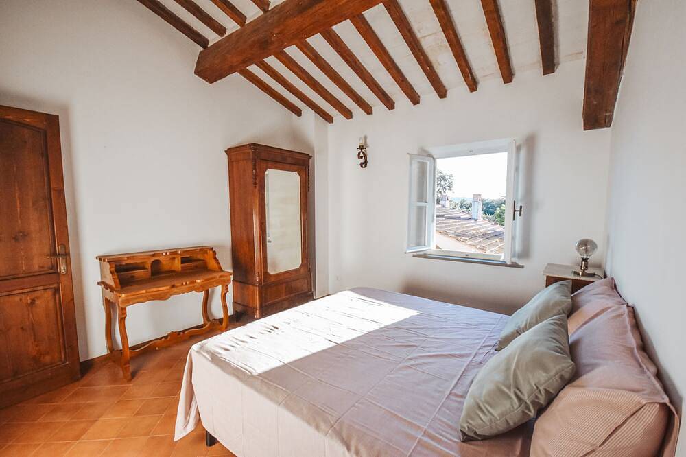 Villa surrounded by greenery with swimming pool for a stay in complete relaxation and privacy in Fauglia, Italienische Riviera