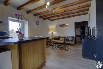 Gîte pour 5 personnes, avec balcon à Giron