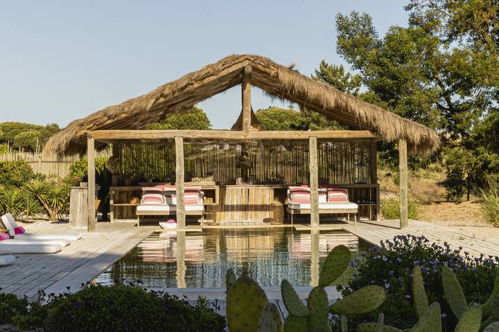 Location de vacances pour 12 personnes, avec jardin et terrasse à Comporta - 2