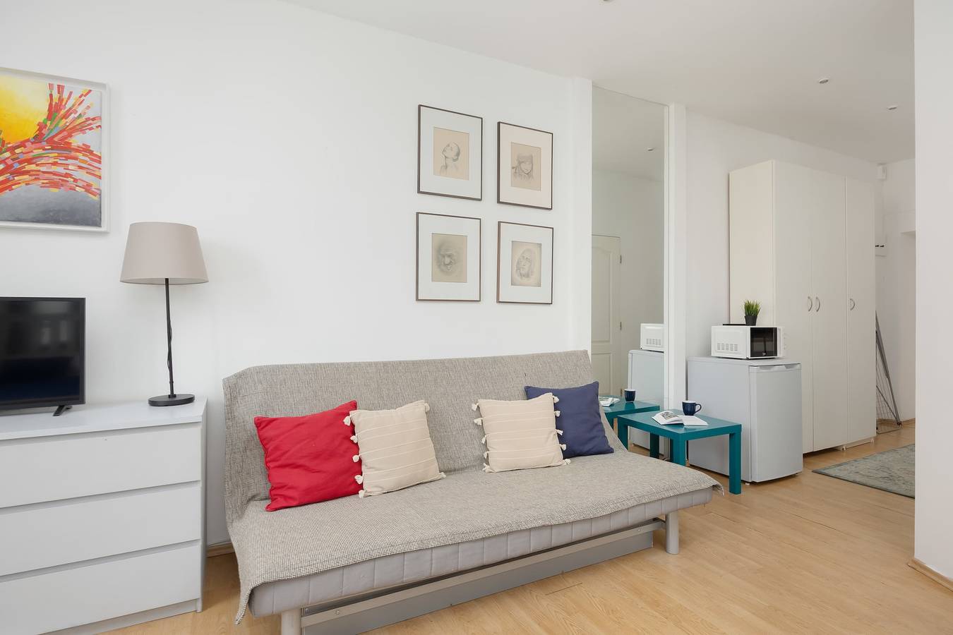 Monolocale intero, Miodowa 12 Warszawa | Cozy Studio in a Tenement House | Old Town  in Varsavia Śródmieście, Varsavia