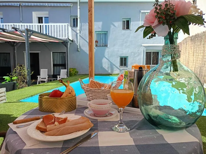 Apartamento de vacaciones para 4 personas, con jardín y piscina - 1