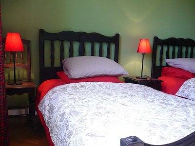 Chambres d'hôtes - Chambre 2 in Dirinon, Région de Brest