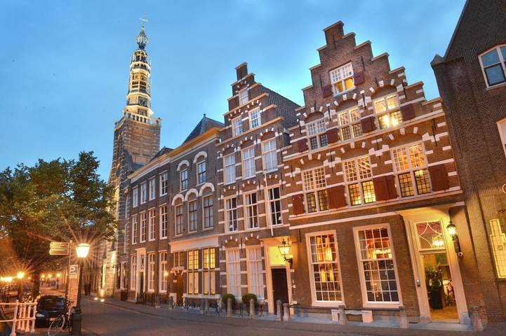 Hotel für 2 Personen, mit Terrasse und Seeblick sowie Ausblick in Leiden