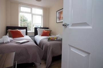 Apartment for 6 People in Southampton, South East England, Photo 2