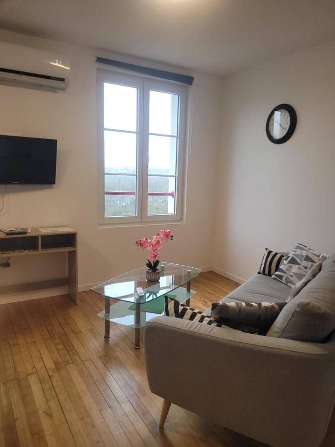Appartement entier, Two-Bedroom Apartment in Le Cellier, Vallée de la Loire