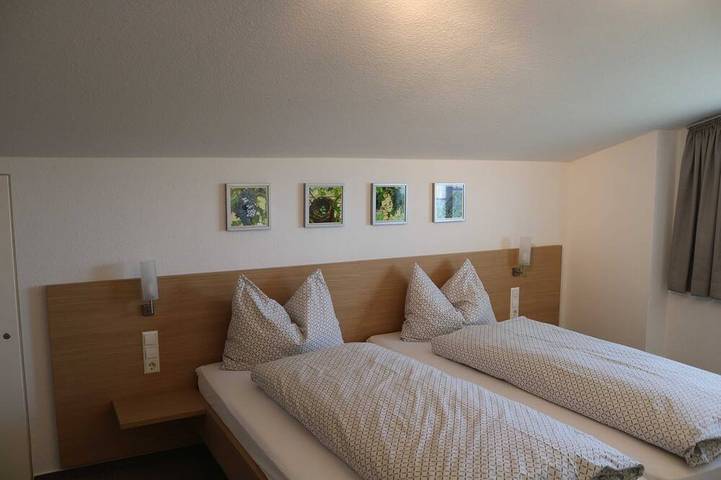 Ganze Wohnung, Appartement 2 für 1 Person - Winzerhof Schmid in Schwaigern, Kraichgau