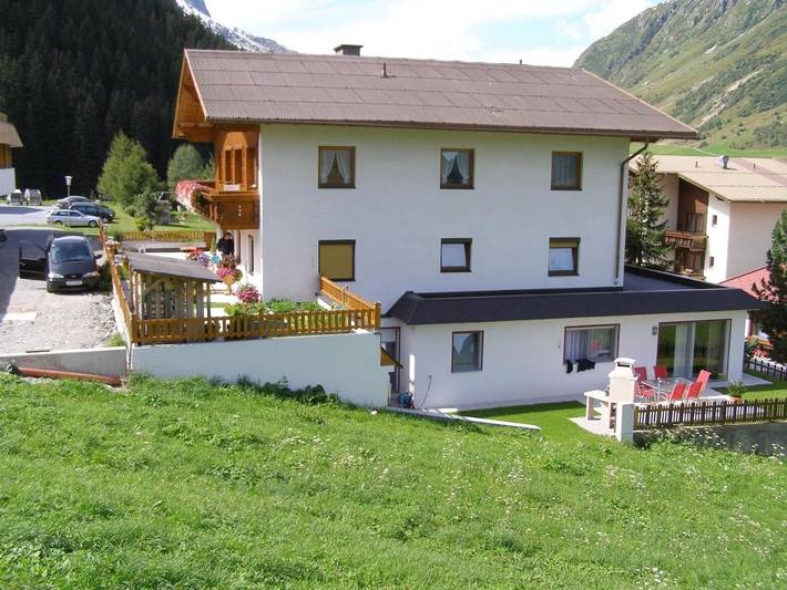 Ferienwohnung für 3 Personen, mit Terrasse und Garten in Galtür - 4
