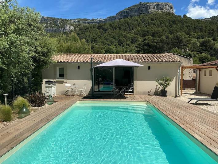 Appartement de vacances pour 2 personnes, avec Terrasse et Jardin ainsi que Piscine et Vue