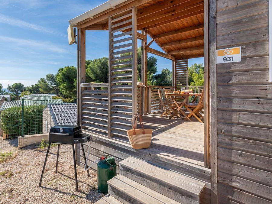 Camping Lou Souleï - Chalet 5 personen - Chalet | Comfort | 2 Zi. | 5 Pers. | Erhöhte Terrasse | Klimaanlage | Tv in Carry-le-Rouet, Istres und Umgebung