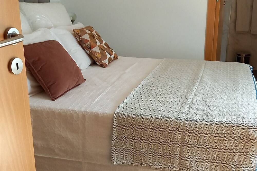 Casa Mira Douro marina beach 5mnts on foot caves, Porto bridge 5mnts by car in Canidelo, Porto Distrikt