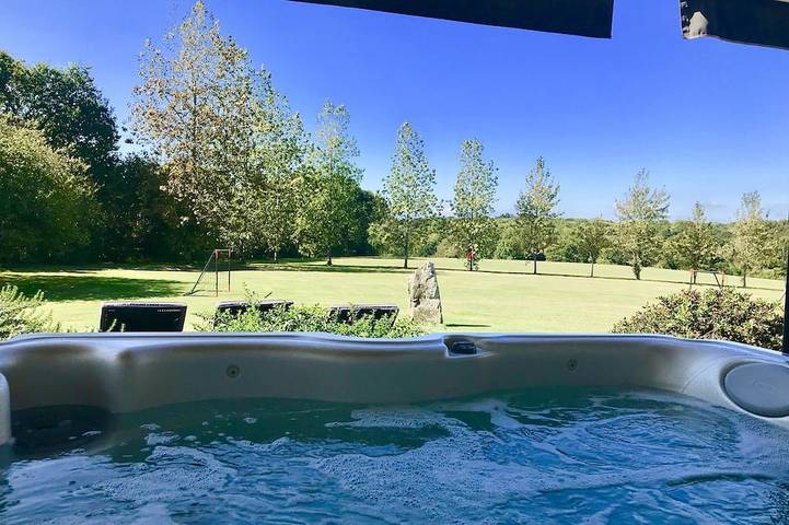 Ferienhaus für 8 Personen, mit Sauna und Whirlpool sowie Garten, mit Haustier in Crozon