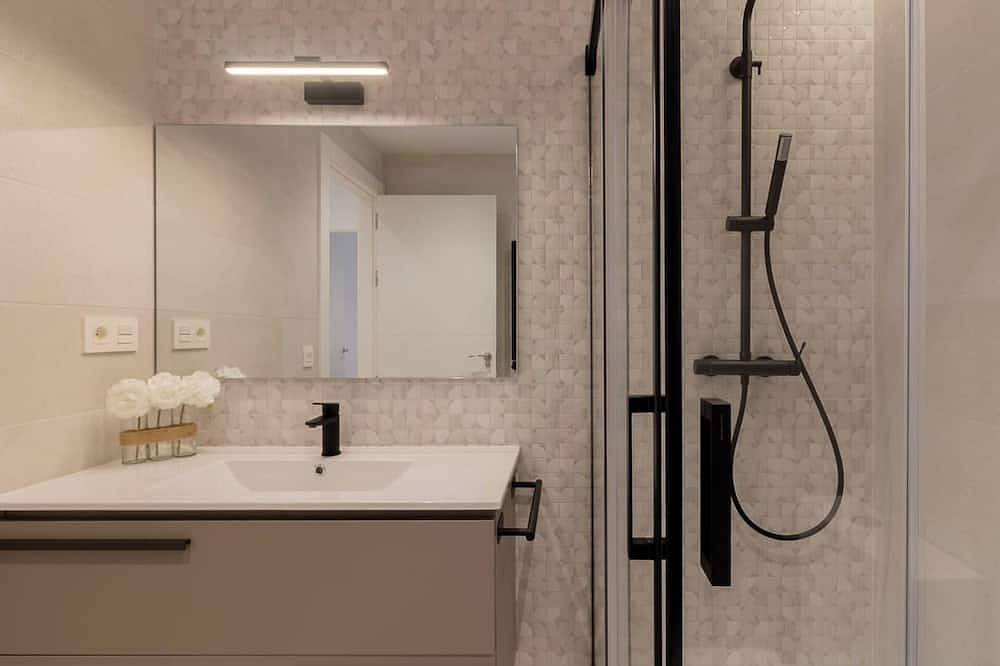 Appartamento intero, Ah Room4You. con baño compartido.Vut-3026-As in Oviedo, Montagne Cantabriche