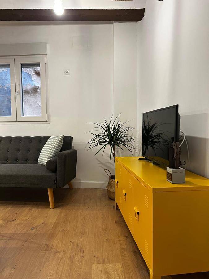 Gîte pour 6 personnes, avec terrasse à Tarazona - 3