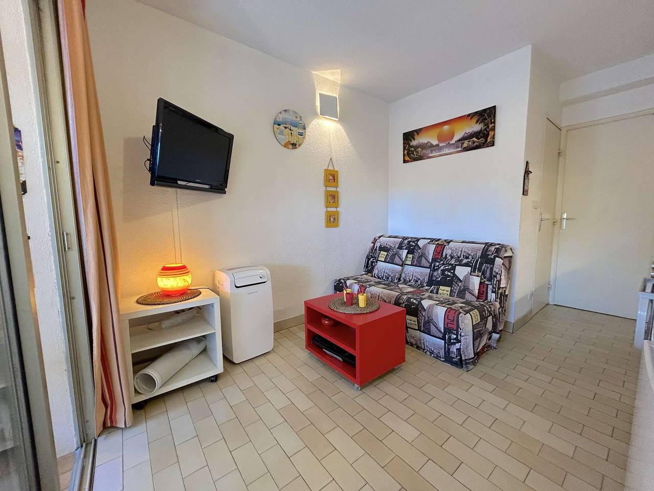 Appartement entier, Studio au calme avec piscine à Sanary-sur-Mer in Sanary-sur-Mer, Région de Toulon