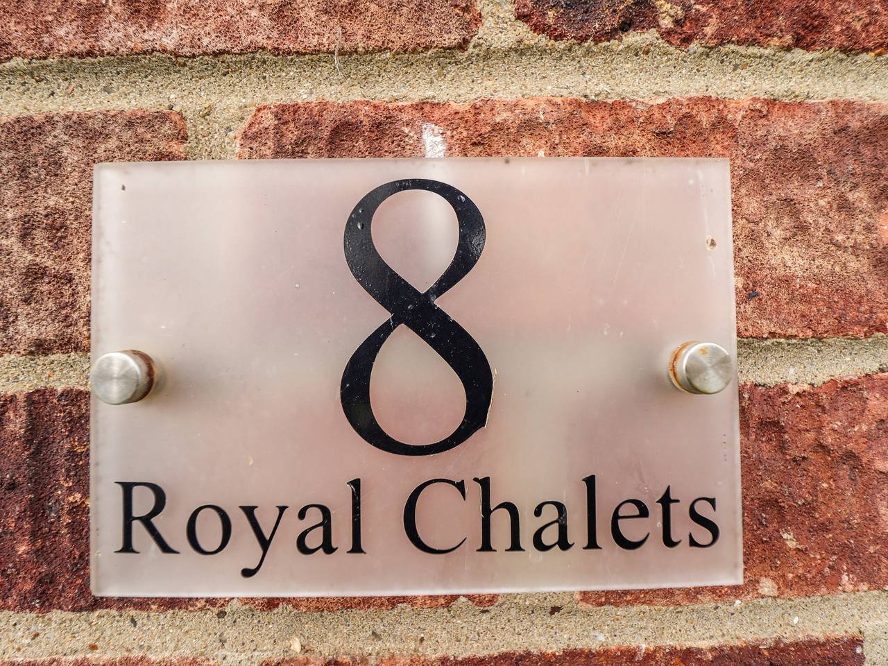 8 Royal Chalet Park in Mundesley, Norfolk Coast