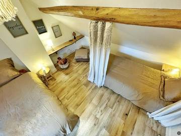 Gîte pour 4 personnes, avec vue et jardin dans Saint-Hilaire-Saint-Mesmin