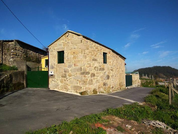 Casa rural para 4 personas, con Balcón y Terraza además de Jardín y Vistas en Marín