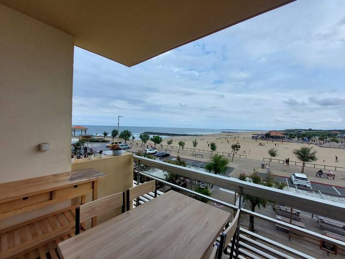 Gîte pour 4 personnes, avec terrasse dans Plage Chambre d'Amour - 2