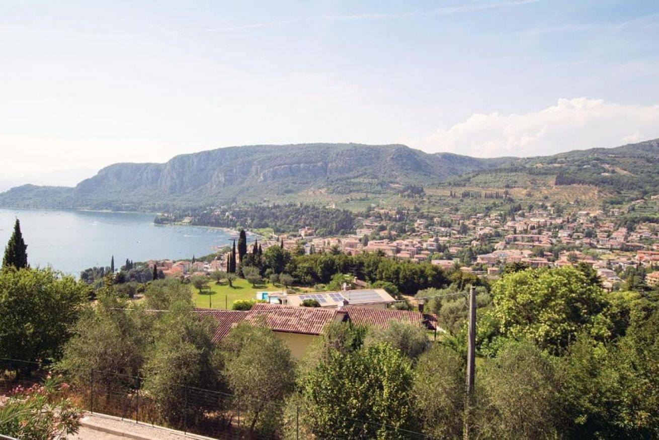 Geheel appartement, Vakantieappartement voor 5 personen met uitzicht op het meer in Garda, Garda Bergen