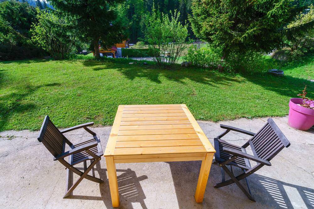 Entire apartment, Cosy studio for two in the heart of the Jura mountains in Lamoura, Parc naturel régional du Haut-Jura
