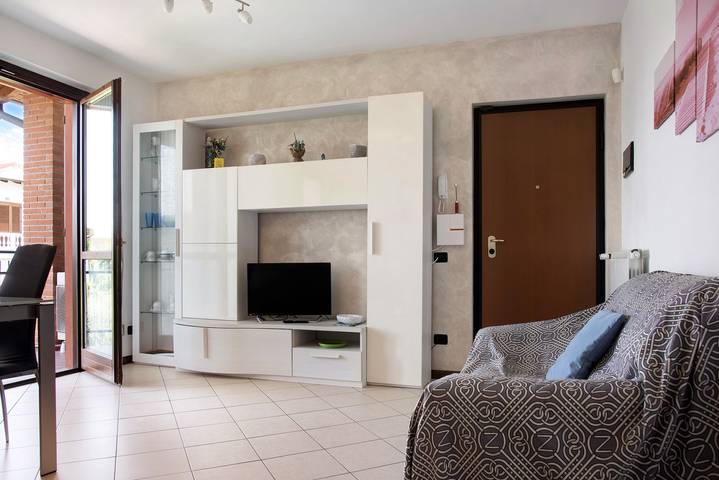 Apartamento inteiro, Apartamento "Residenza Contrada" com varanda e Wi-Fi in Cocquio-Trevisago, Varese (província)