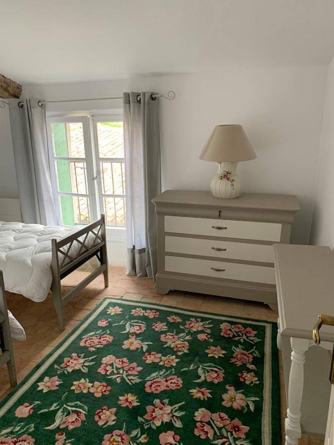 Location de vacances pour 6 personnes, avec Terrasse et Jardin à La Livinière