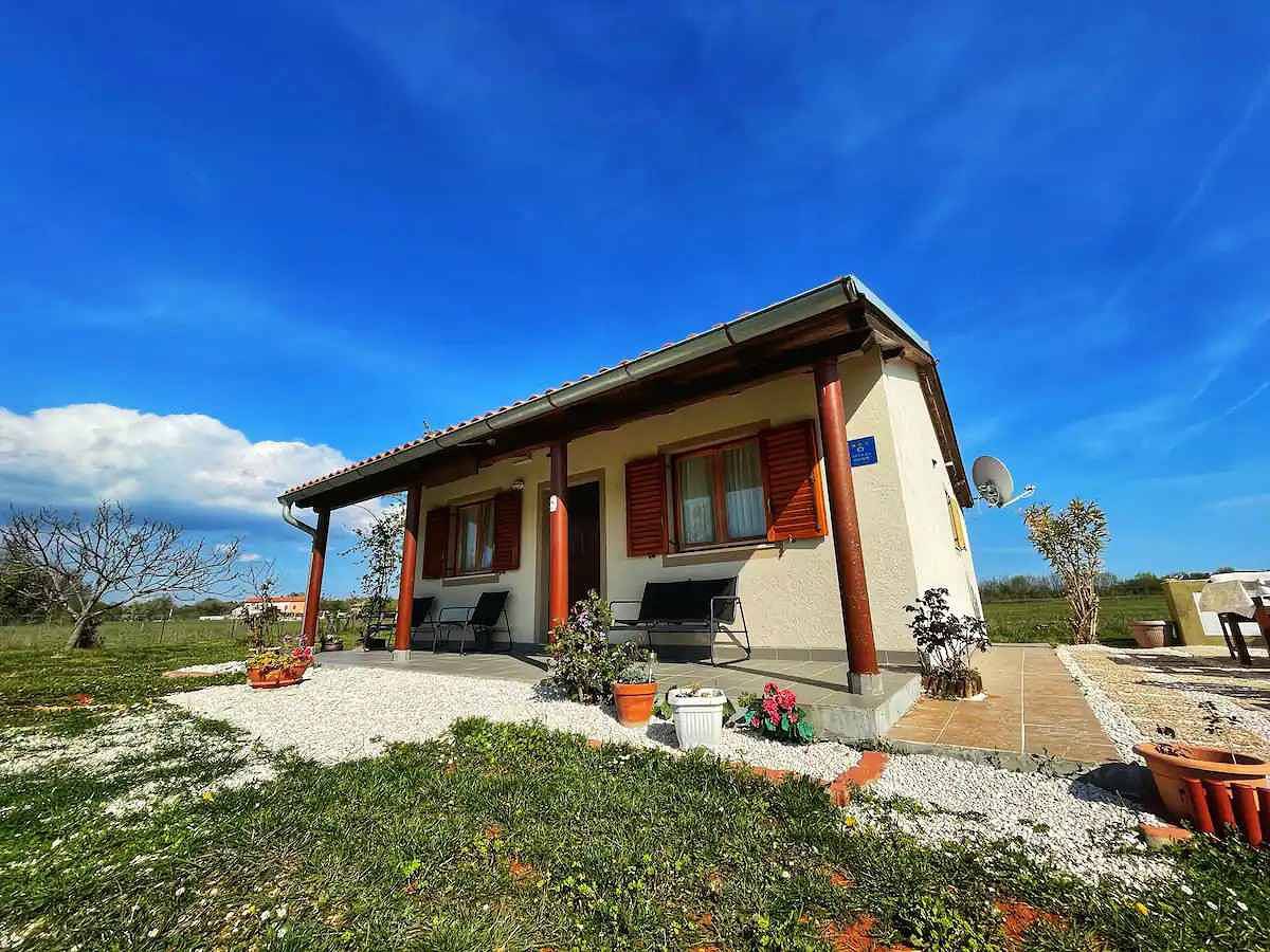 Holiday home in a quiet location for nature lovers  in Hrboki, Southcoast Istria