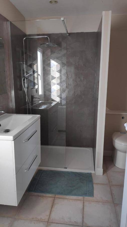 Chambre privée tout confort in Conlie, Sarthe
