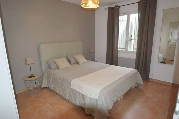 Location de vacances pour 6 personnes, avec terrasse et jardin à Caromb - 2