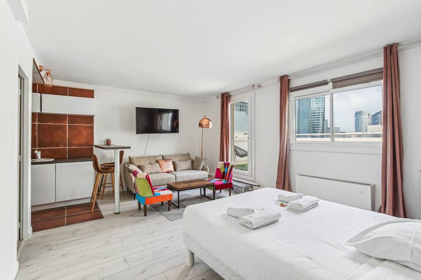 Apartamento entero, Exceptional Apartment with Terrace - La D  fense in Courbevoie, Altos del Sena