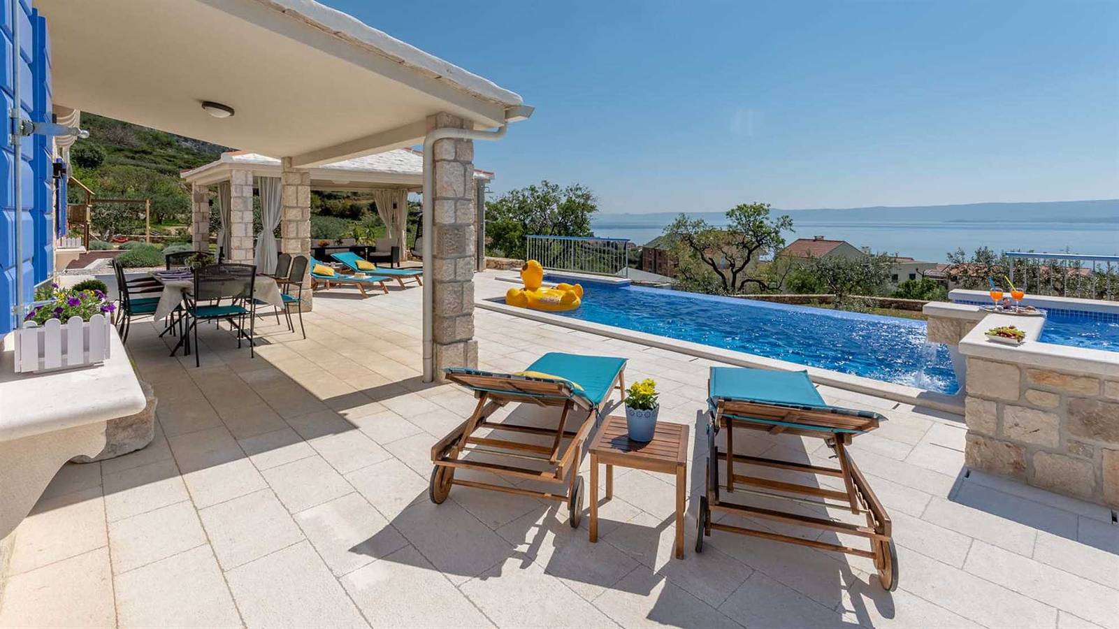 Villa für 6 Personen mit Balkon/Terrasse in Bol, Brac