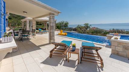 Villa for 6 People in Bol, Brac, Photo 4