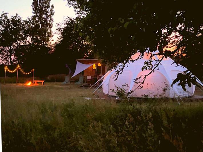 Tente pour 2 personnes, avec jardin ainsi que piscine et vue dans Indre - 2