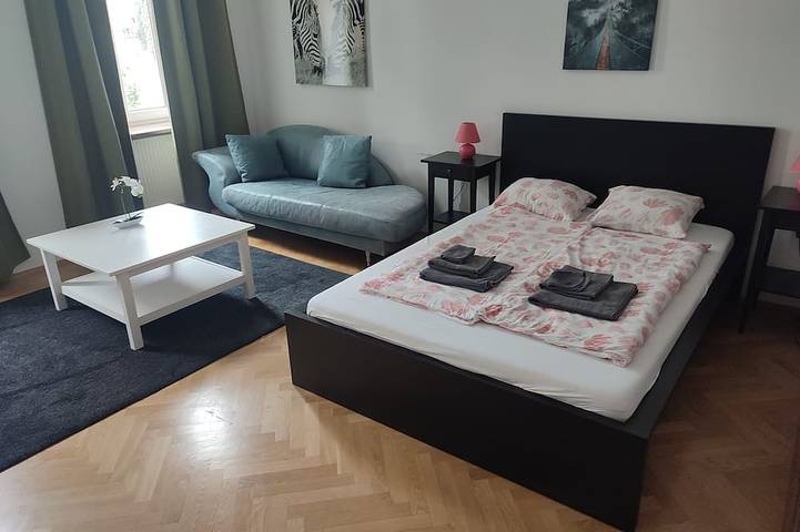 Appartement entier, Small apartment in Vienna-Hernals in Hernals, Vienne (Autriche)