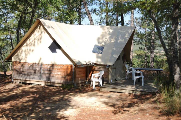 Location de vacances pour 4 personnes, avec vue et jardin à Esparron-de-Verdon - 3