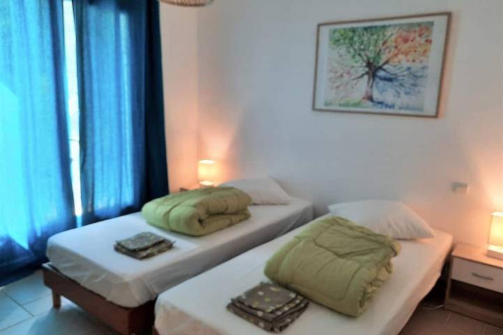 Location de vacances pour 6 personnes, avec jardin et piscine à Correns - 3