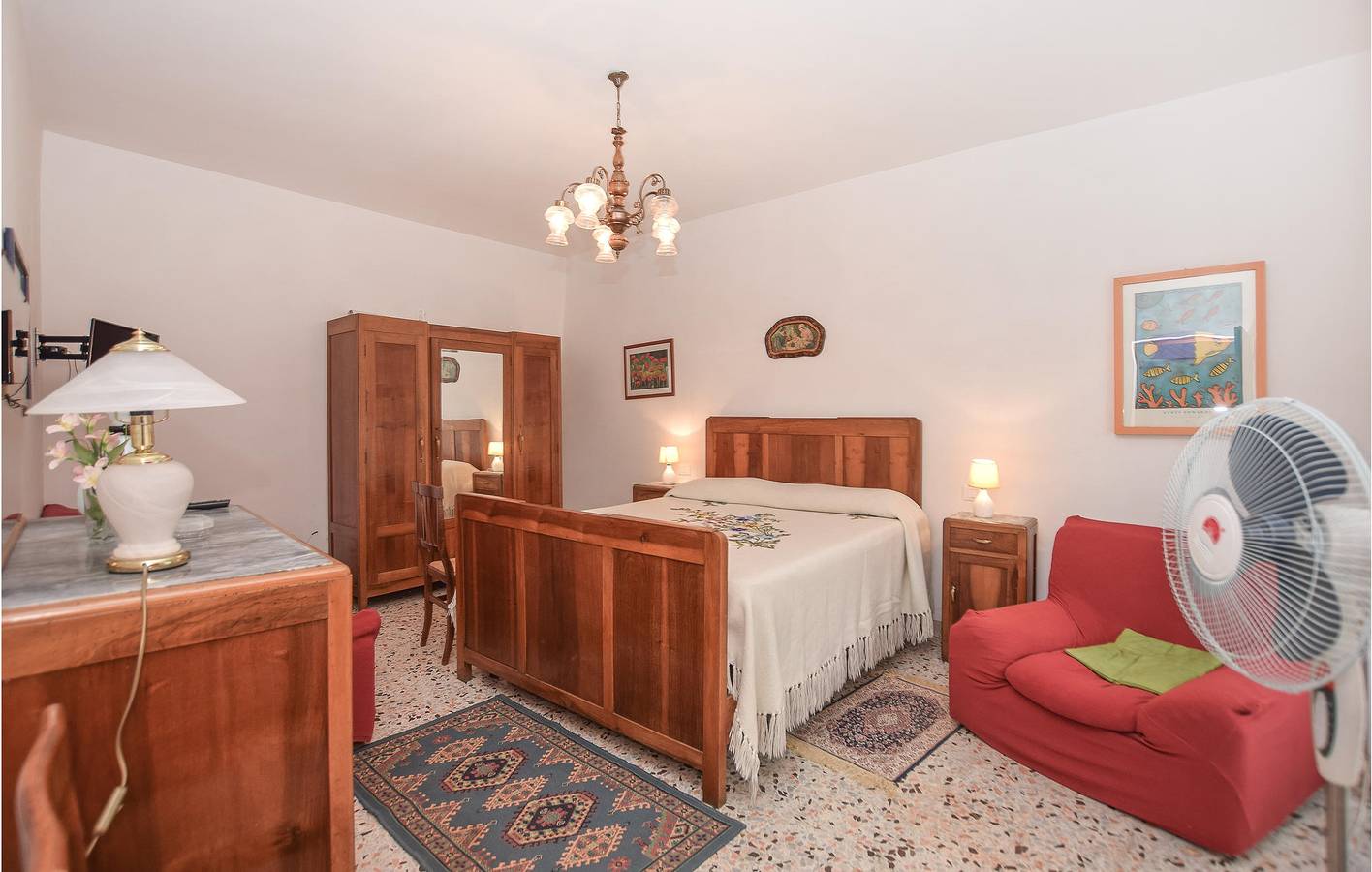 Ficulle Pool-Side Apartment with Parking in Ficulle, Terni Province
