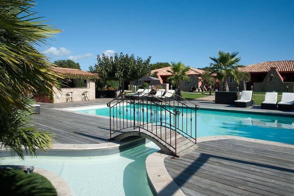 T2 Roma 2/4 personnes au sein d'une résidence avec piscine chauffée in Porto-Vecchio, Arrondissement de Sartène