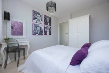 Vacation Rental for 4 Guests in Warsaw, Masovia, Picture 1