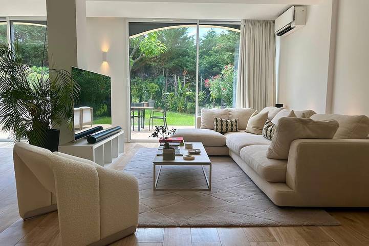 Maison de vacances pour 4 personnes, avec jardin et piscine