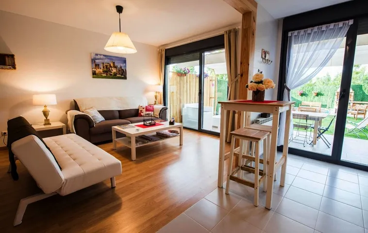 Casa de vacaciones para 11 personas, con vistas y jardín - 1