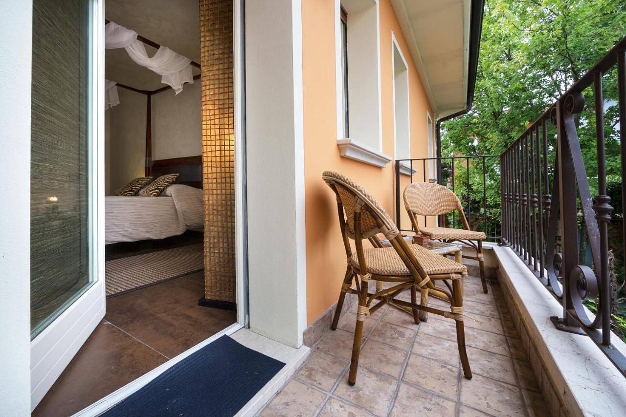La Villa Desenzano in Desenzano del Garda, Pré-Alpes de Garda