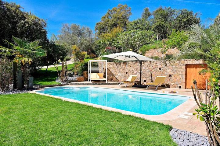 Casa de huéspedes para 4 personas, con vistas además de piscina y jardín - 1