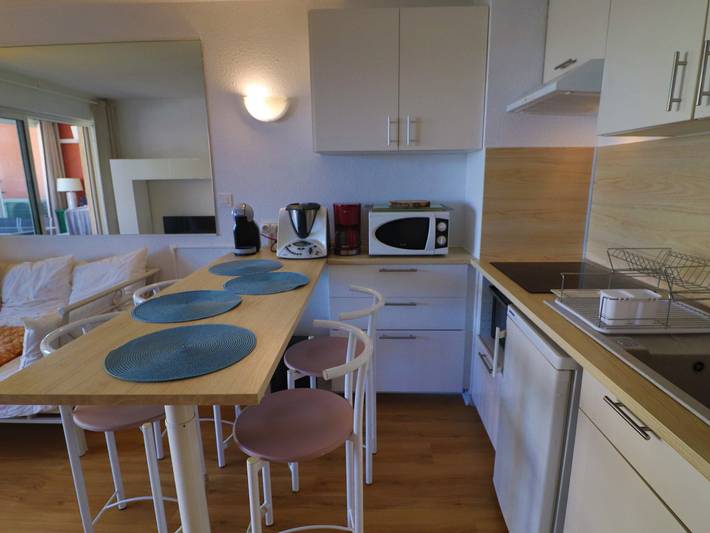 Gîte pour 4 personnes, avec piscine dans Plage Lazaret - 4
