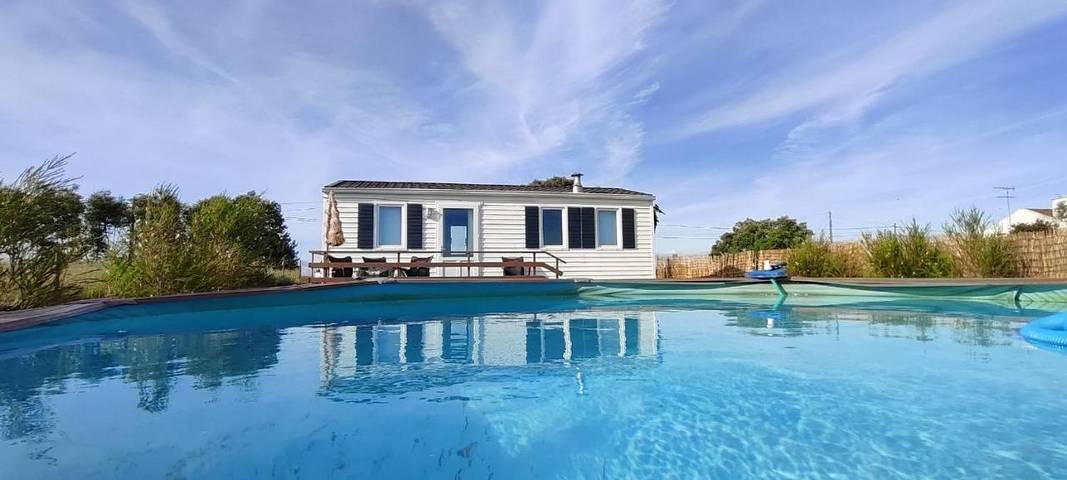 Location de vacances pour 4 personnes, avec vue ainsi que terrasse et piscine à Vendas Novas
