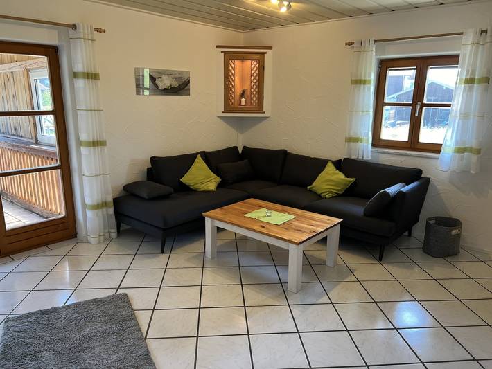 Ganze Ferienwohnung, Ferienwohnung Rosa - Ferienwohnung bis 4 Personen, 90 qm, 2 Schlafzimmer mit Balkon in Wonneberg, Rupertiwinkel
